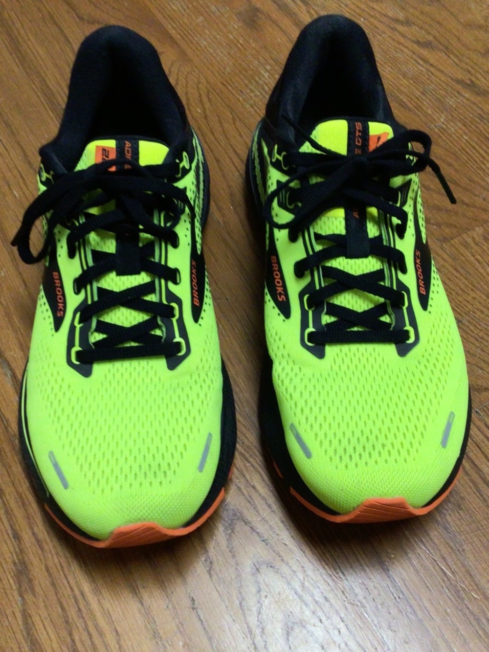 Gently worn Men’s Brooks Adrenaline GTS 22 Size 9.5